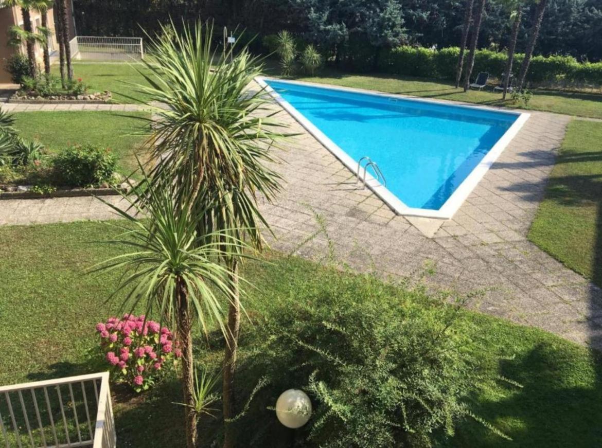 Appartement Gold Garda Desenzano à Desenzano del Garda Extérieur photo